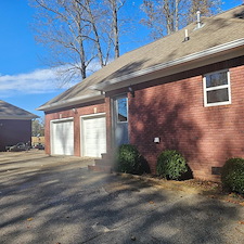 Gutter-Brighteneing-and-Soffit-Cleaning-in-Leoma-TN 3