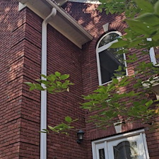 Gutter-Brighteneing-and-Soffit-Cleaning-in-Leoma-TN 7