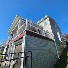 House-Softwash-Driveway-Pressure-Washing-Trex-Deck-Cleaning-in-Columbia-TN 4
