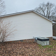 House-Washing-in-Loretto-TN-Heavy-Algae-Removal 4