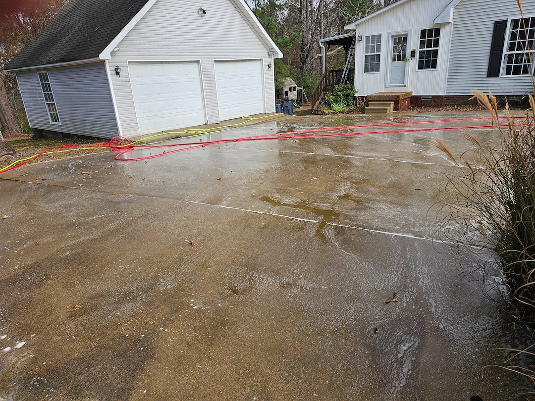 Professional Driveway Pressure Washing and Cleaning in Loretto, Tennessee