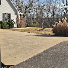 Professional-Driveway-Pressure-Washing-and-Cleaning-in-Loretto-Tennessee 0