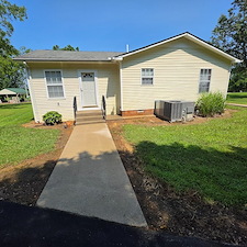 Professional-House-Washing-in-Spring-Hill-TN-Algae-Removal-Curb-Appeal-Restoration 7