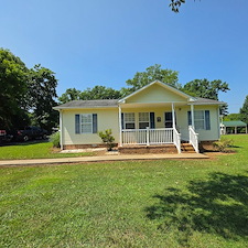 Professional-House-Washing-in-Spring-Hill-TN-Algae-Removal-Curb-Appeal-Restoration 5