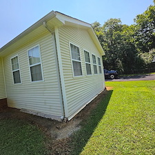 Professional-House-Washing-in-Spring-Hill-TN-Algae-Removal-Curb-Appeal-Restoration 2